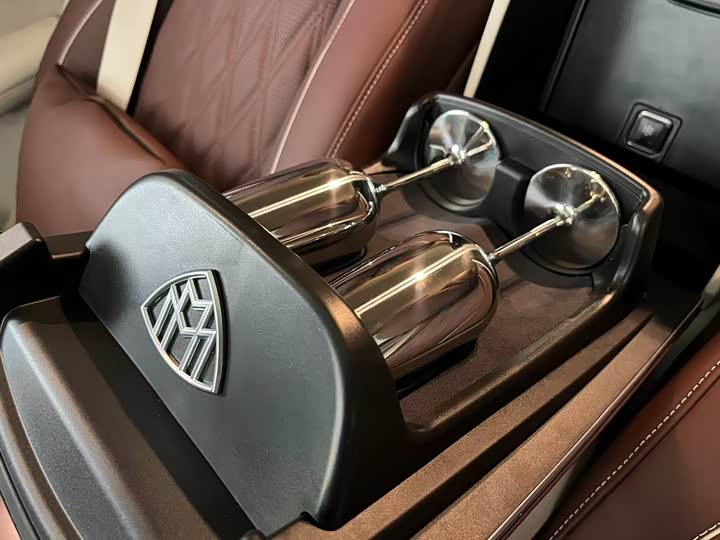 Фото 13 - Mercedes-Benz GLS-Class