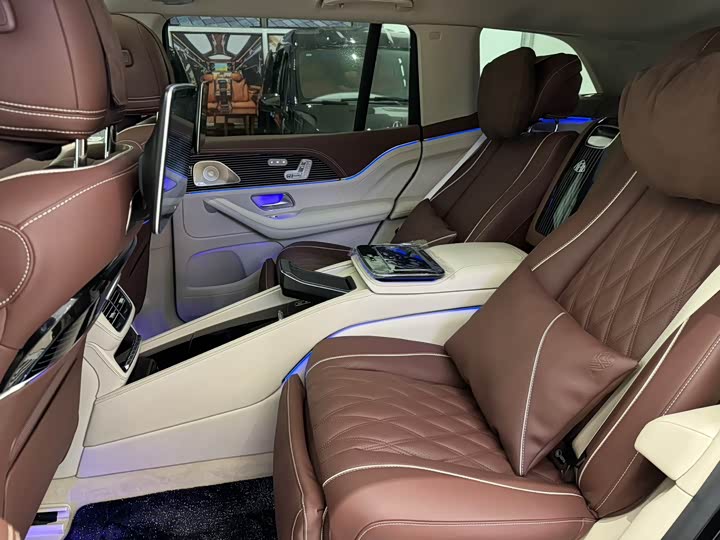 Фото 8 - Mercedes-Benz GLS-Class