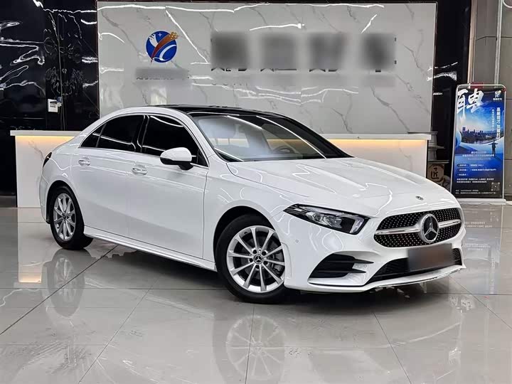 Фото 8 - Mercedes-Benz A-Class