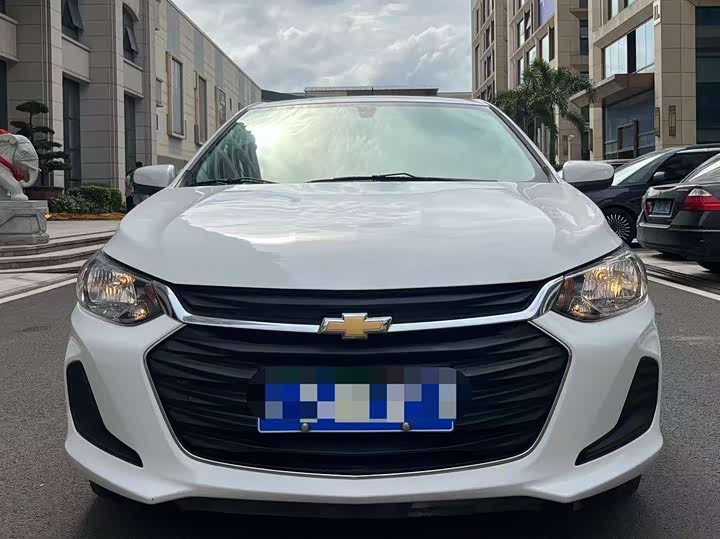 Фото 6 - Chevrolet Onix (Cavalier)