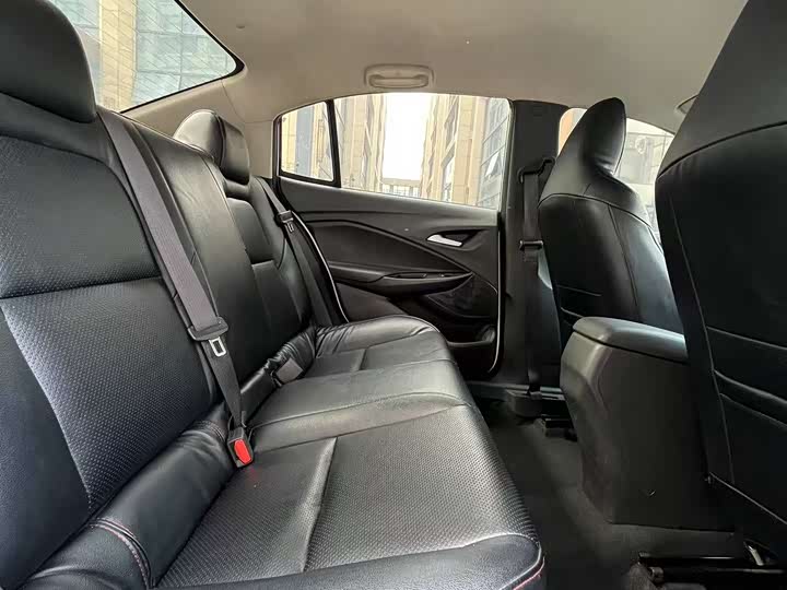 Фото 7 - Chevrolet Onix (Cavalier)