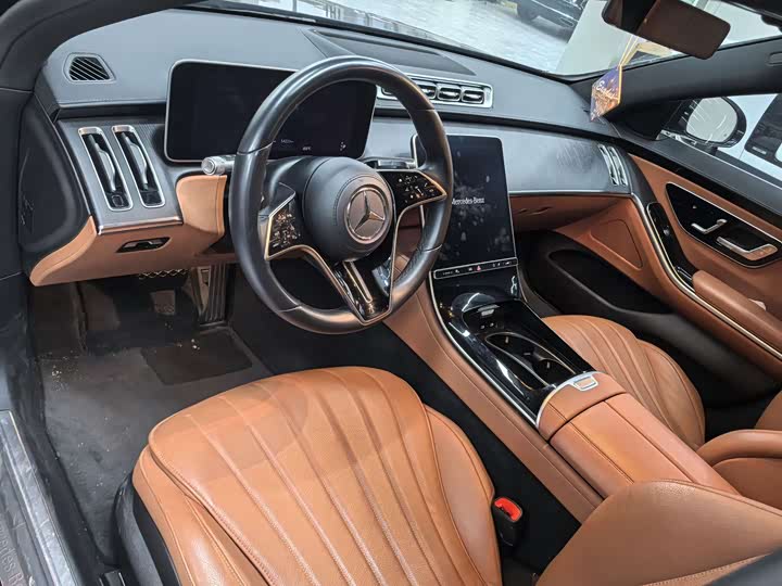 Фото 4 - Mercedes-Benz S-Class