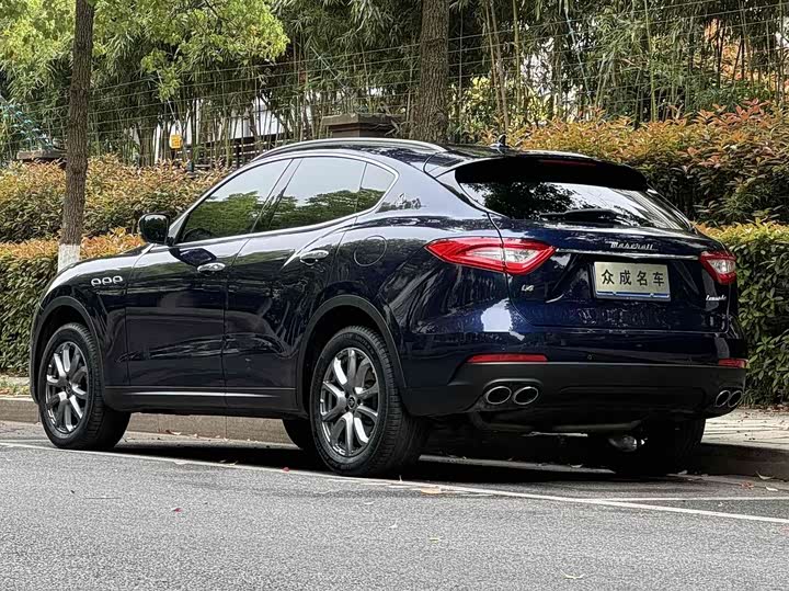 Фото 5 - Maserati Levante