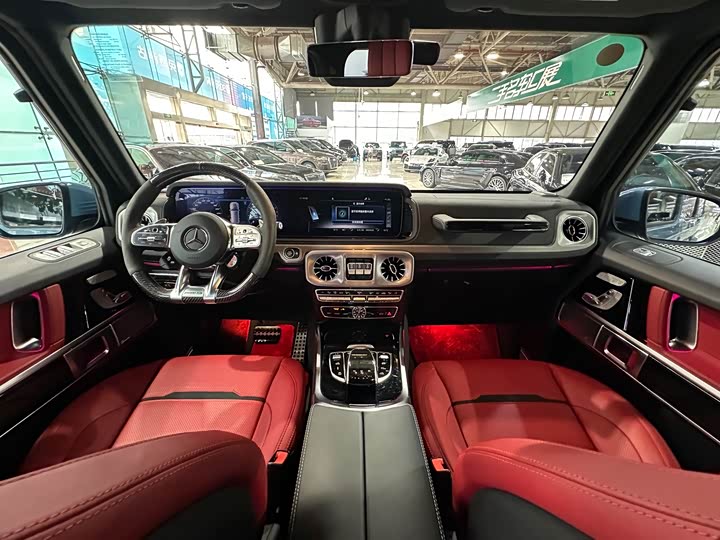 Фото 10 - Mercedes-Benz G-Class AMG