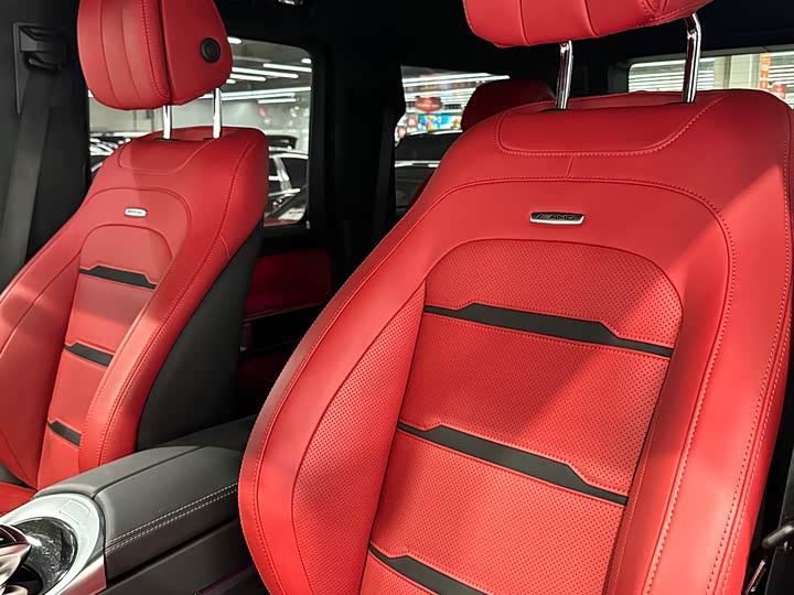 Фото 16 - Mercedes-Benz G-Class AMG