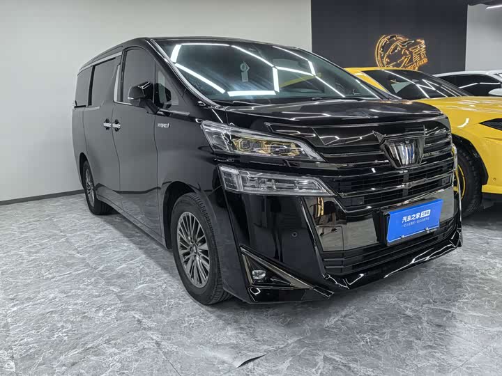 Фото 1 - Toyota Vellfire