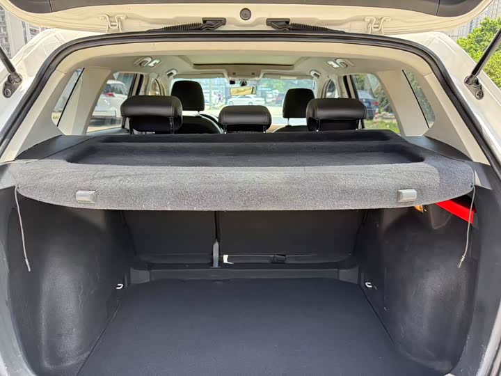 Фото 12 - Volkswagen Tharu