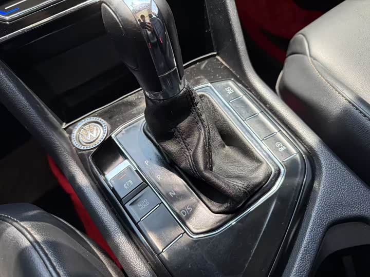 Фото 7 - Volkswagen Tharu