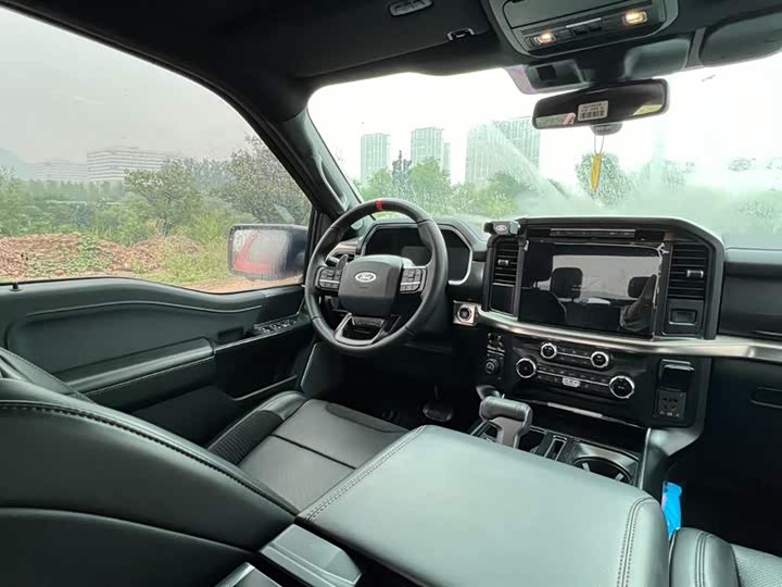 Фото 11 - Ford F-150 Raptor