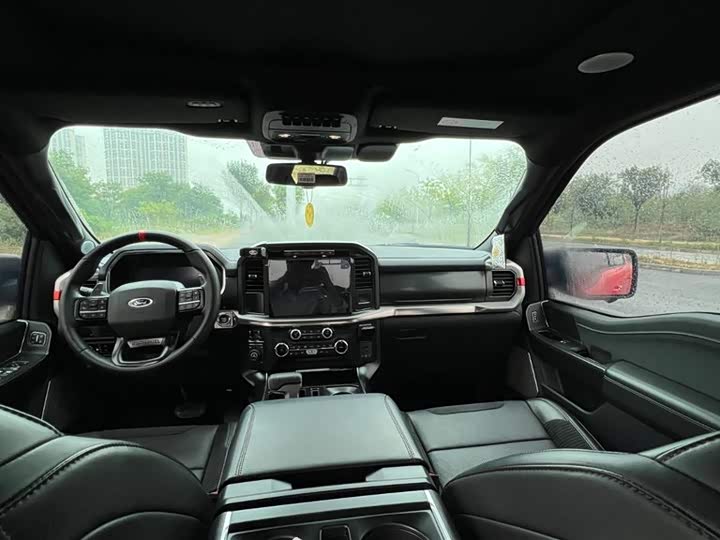 Фото 9 - Ford F-150 Raptor