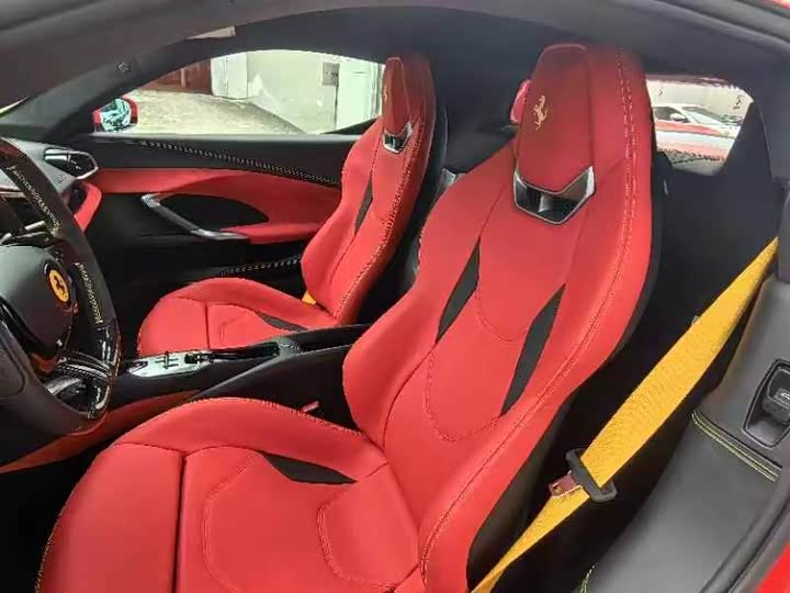 Фото 4 - Ferrari 296