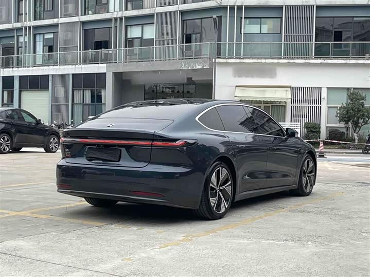 Фото 10 - Nio ET7