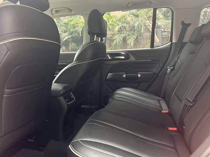 Фото 10 - Tank 300