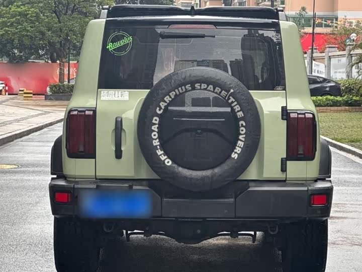 Фото 7 - Tank 300