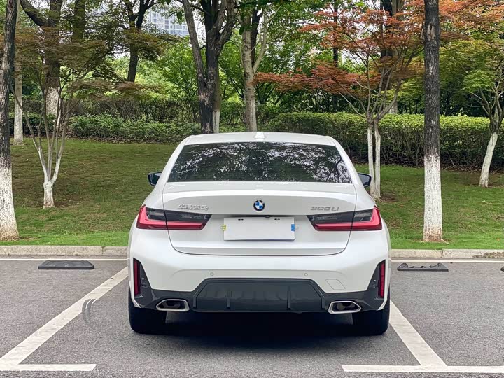 Фото 11 - BMW 3 Series