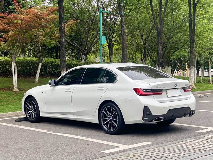 Фото 13 - BMW 3 Series