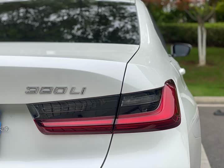 Фото 14 - BMW 3 Series