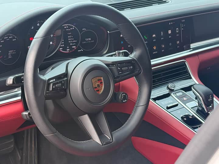 Фото 9 - Porsche Panamera