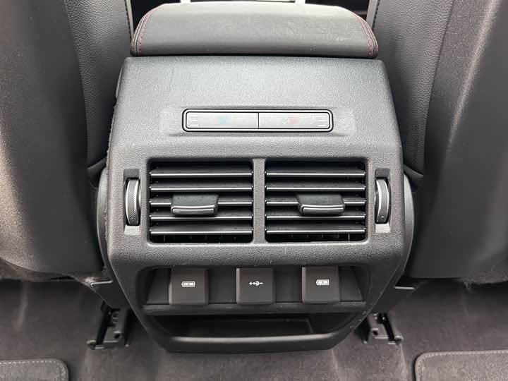 Фото 10 - Land Rover Discovery Sport