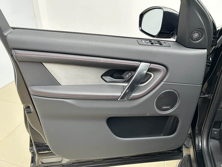 Фото 4 - Land Rover Discovery Sport