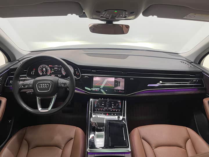 Фото 10 - Audi Q7