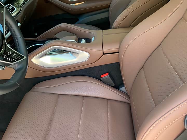 Фото 19 - Mercedes-Benz GLE-Class