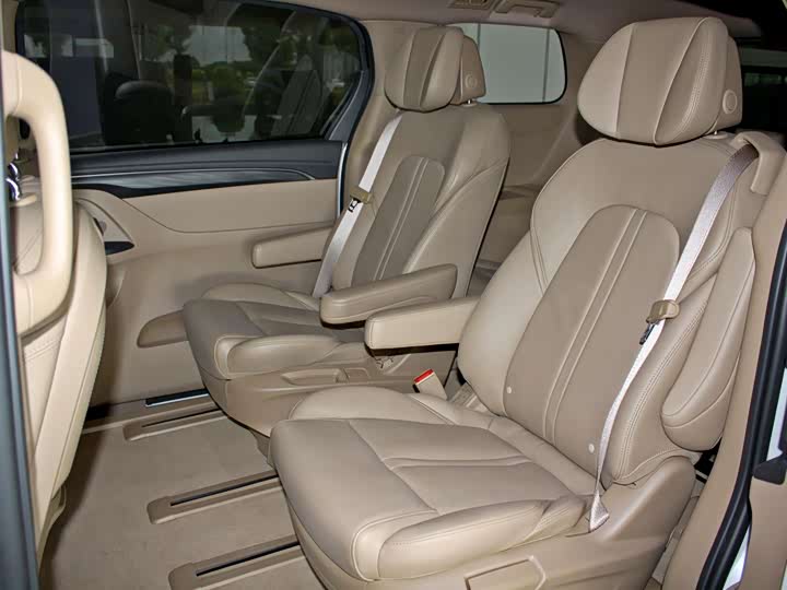 Фото 17 - Buick GL8 ES