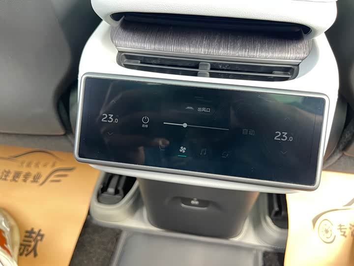 Фото 23 - Nio ES6