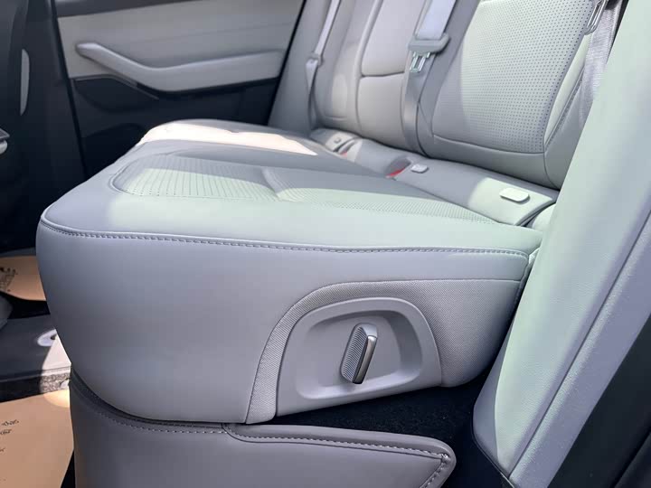 Фото 31 - Nio ES6