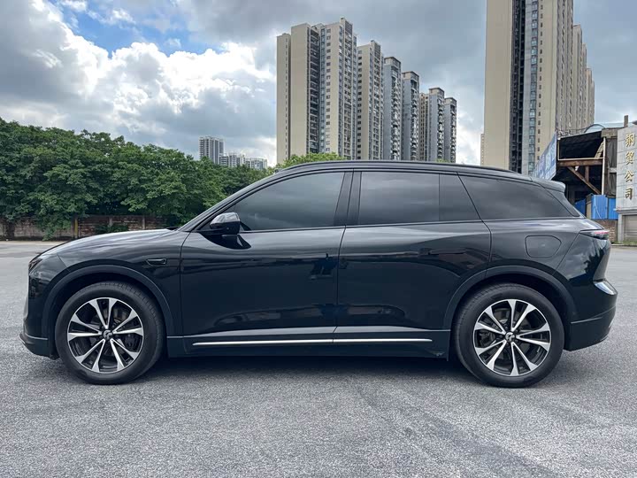 Фото 4 - Nio ES6