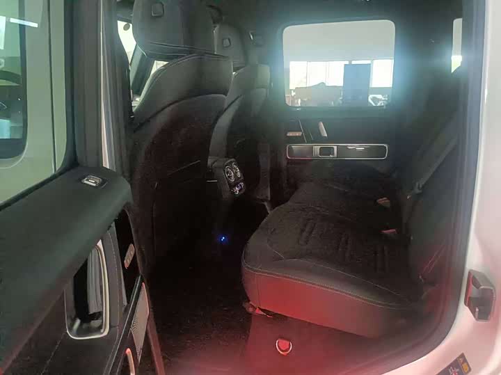 Фото 8 - Mercedes-Benz G-Class