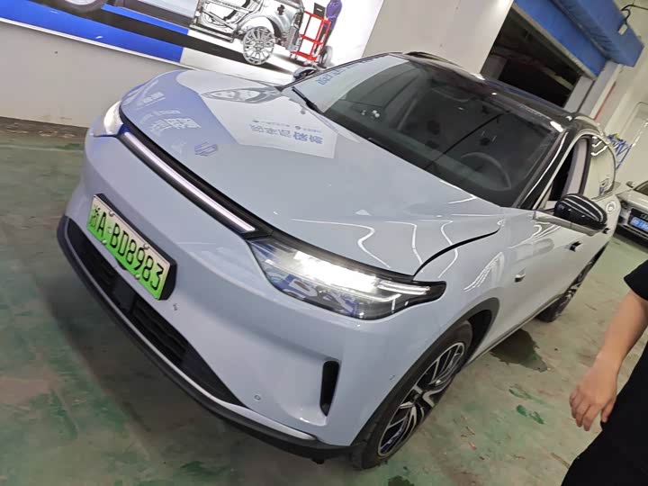 Фото 1 - Leapmotor C11