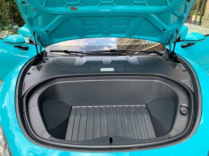 Фото 19 - Xiaomi SU7