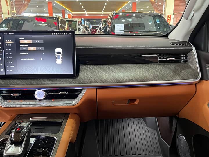 Фото 10 - Tank 500