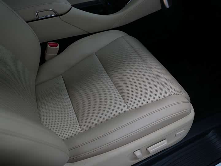 Фото 6 - Toyota Vellfire