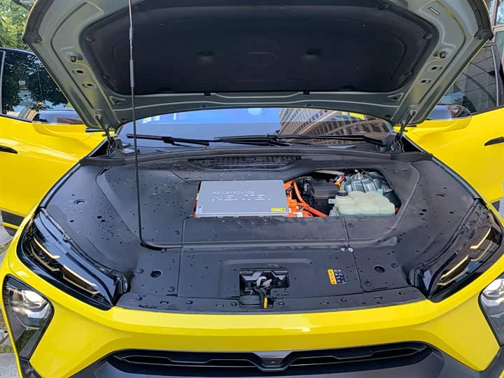 Фото 13 - Nio EC6