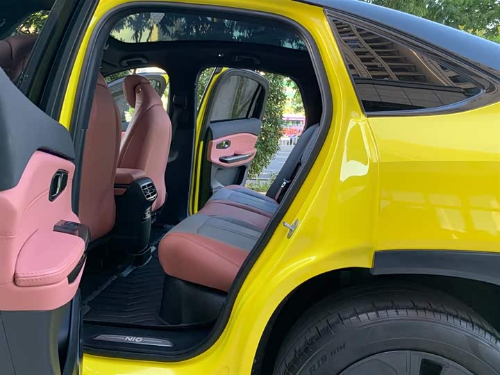 Фото 16 - Nio EC6