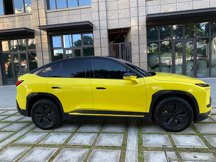 Фото 20 - Nio EC6