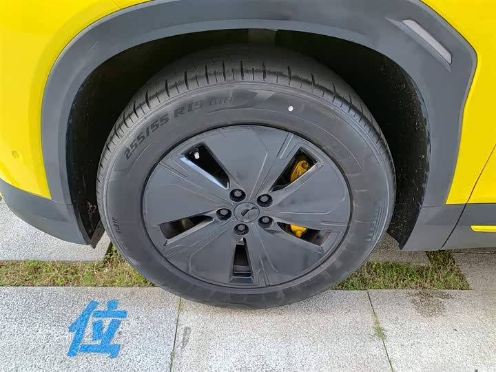 Фото 21 - Nio EC6