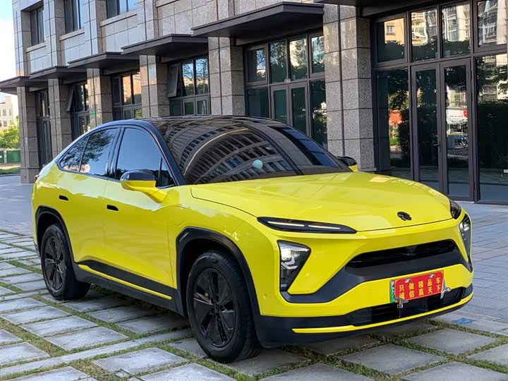 Фото 3 - Nio EC6