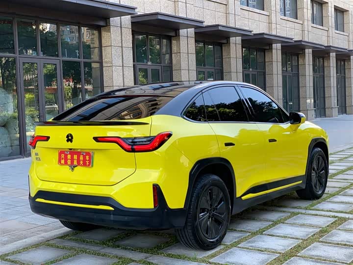 Фото 4 - Nio EC6