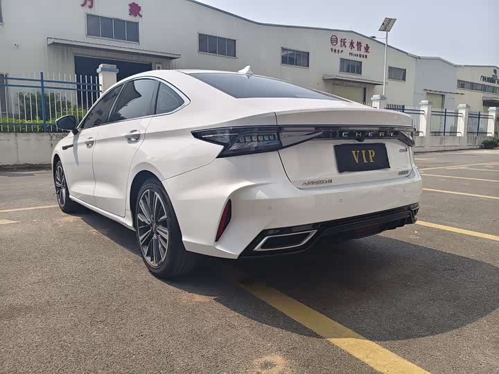 Фото 11 - Chery Arrizo 8