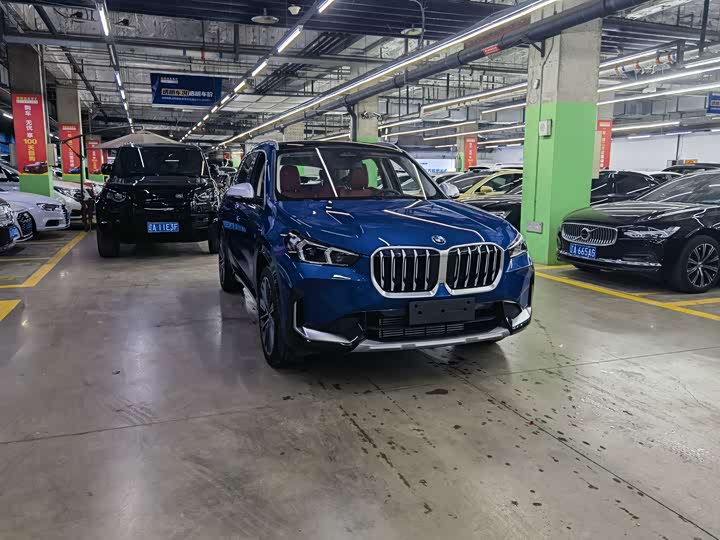 Фото 3 - BMW X1