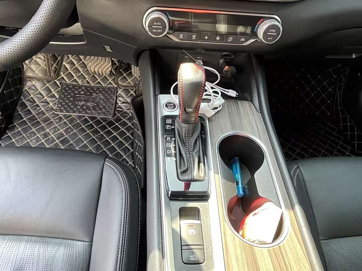 Фото 5 - Nissan Teana