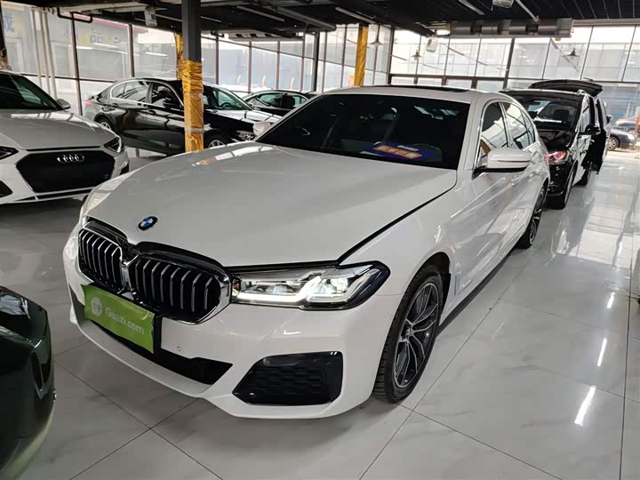 Фото 1 - BMW 5 Series