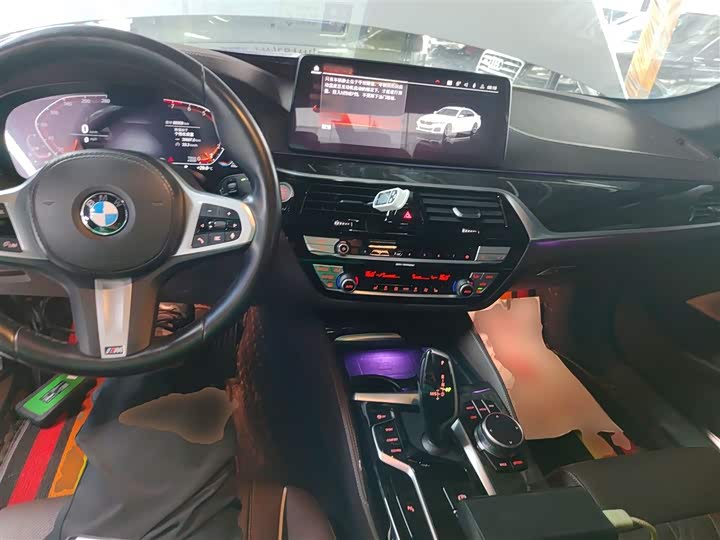 Фото 10 - BMW 5 Series