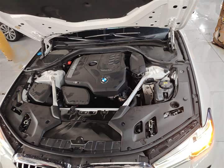 Фото 20 - BMW 5 Series