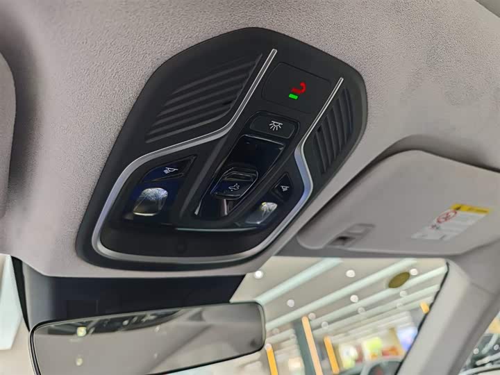 Фото 6 - Geely Monjaro