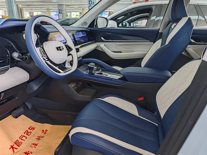 Фото 7 - Geely Monjaro