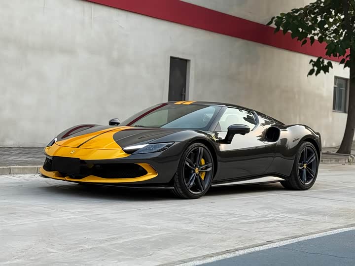 Фото 1 - Ferrari 296